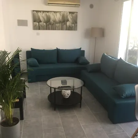 Freminore Apartman *