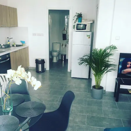Freminore Apartament *